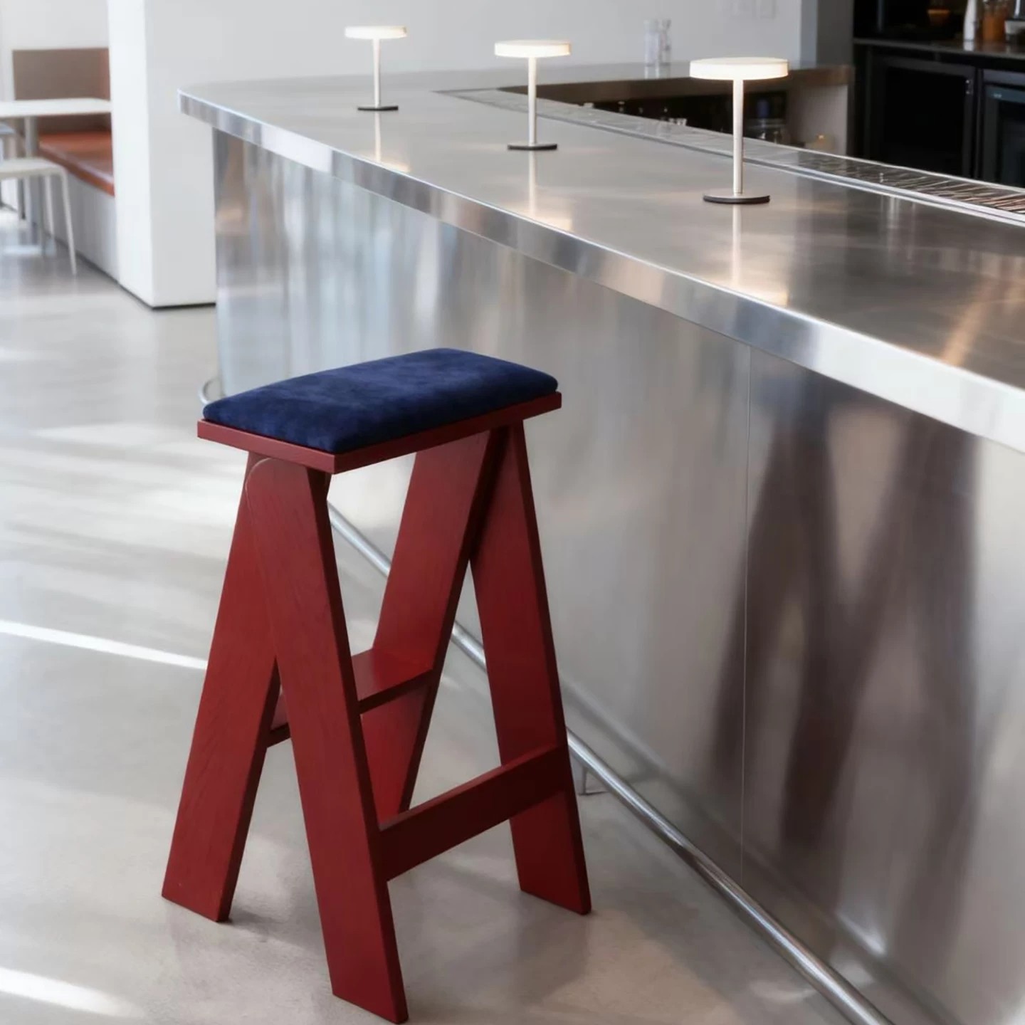 Taburete de Bar Plegable Moder - Commercial Kitchen And Bar reseña y precio